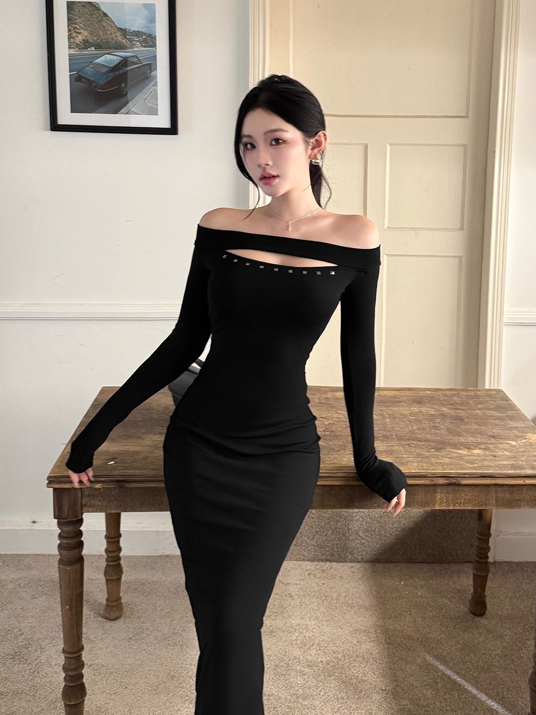 Abiti Aderenti con Rose, Moda  - Vintage Fashion Influencer recensione e prezzo