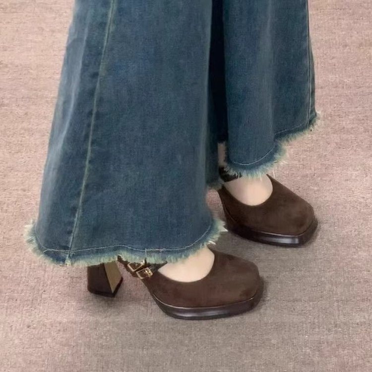 Scarpe Mary Jane Vintage da Do - Vintage Fashion Aesthetic recensione e prezzo