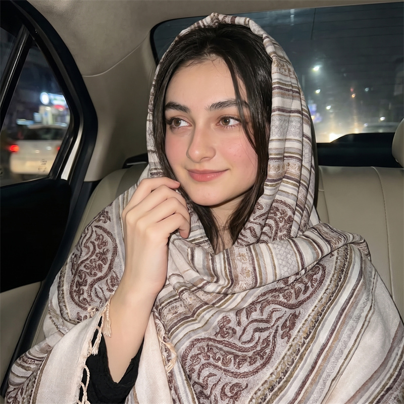 Hijab Vintage con Stampa Paisl - Vintage Fashion Ladies recensione e prezzo