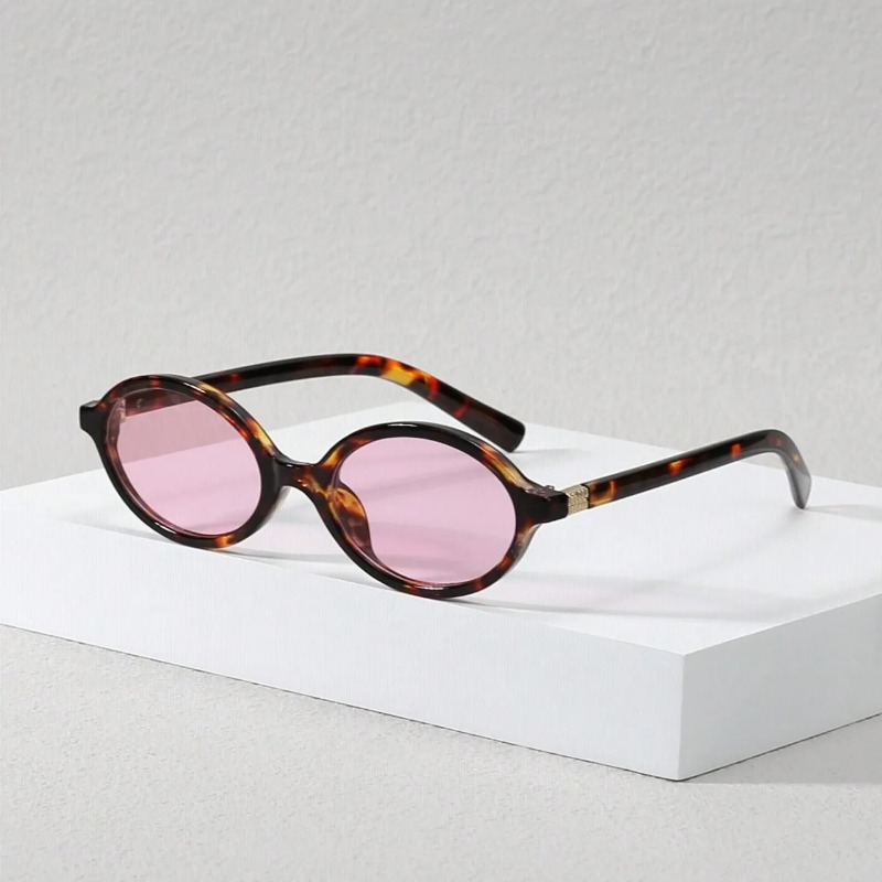 Occhiali da Sole Ovali Vintage - Vintage Fashion Designer recensione e prezzo