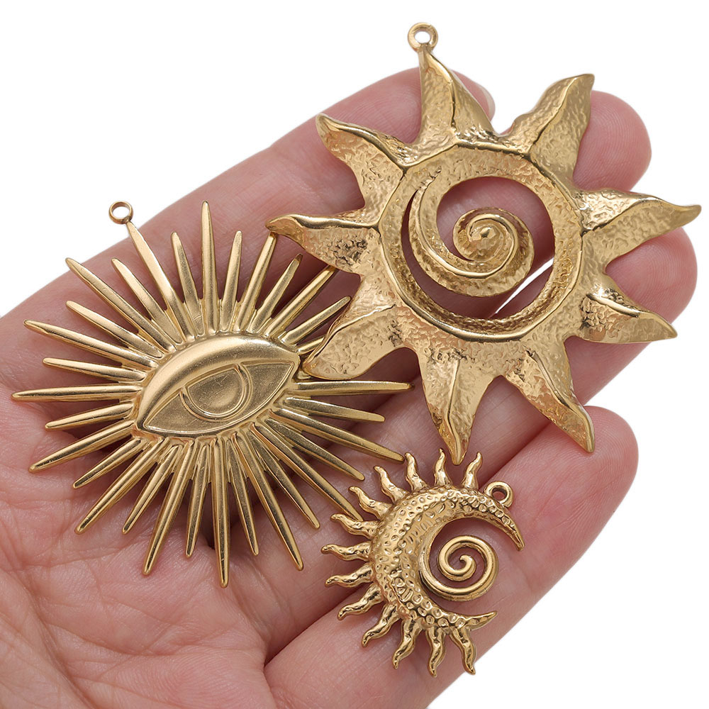 5 ciondoli rotondi vintage in  - Vintage Fashion Earrings recensione e prezzo
