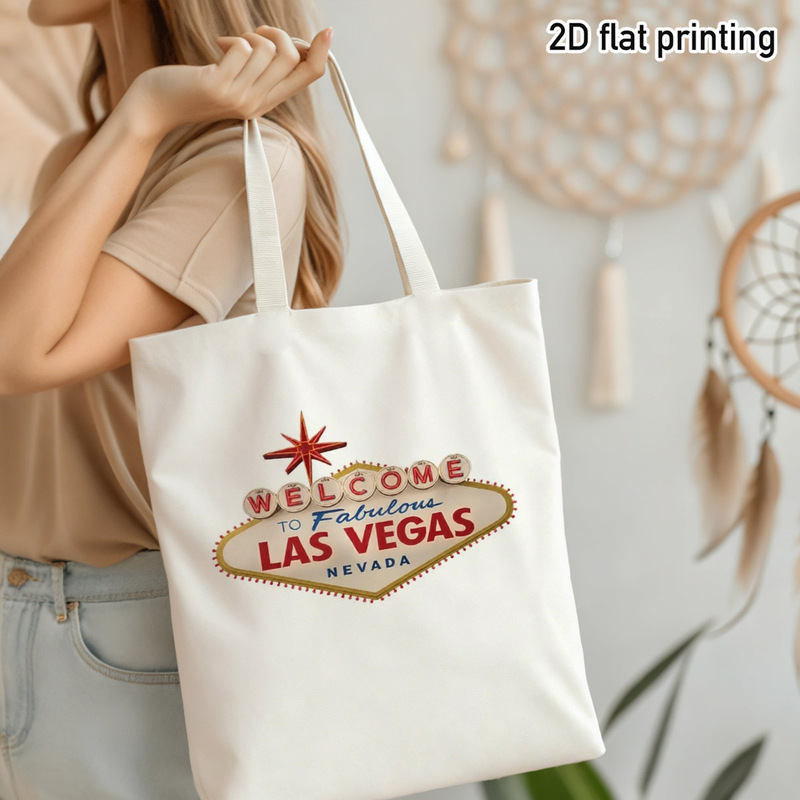 Una borsa vintage con scritta  - Vintage Fashion Las Vegas recensione e prezzo