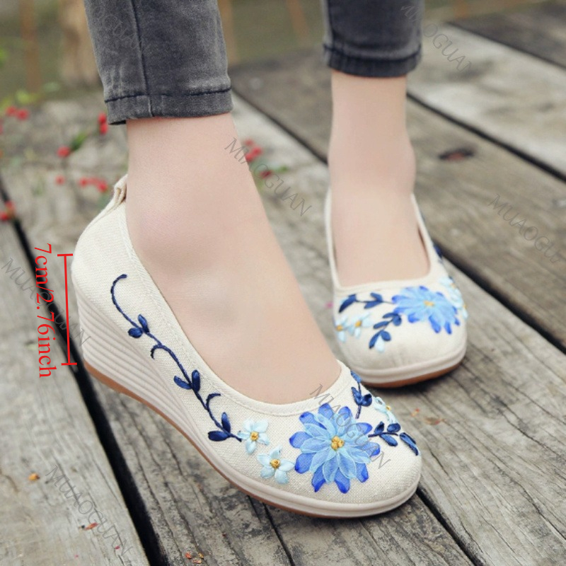 Scarpe con Zeppa Ricamate da D - Vintage Fashion Ladies recensione e prezzo