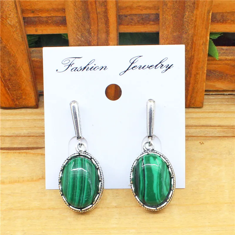 Fiore Ovale Malachite Ciondola - Vintage Fashion Looks recensione e prezzo